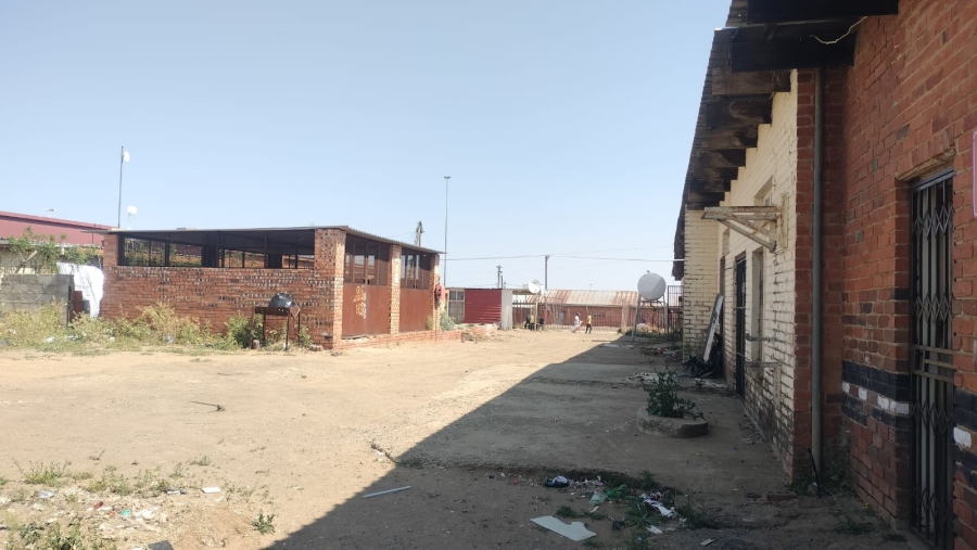 Commercial Property for Sale in Bochabella Free State